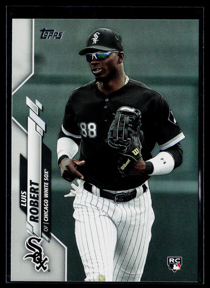 2020 Topps Luis Robert Rookie Factory Set Bonus: Rookie Image Variation #392