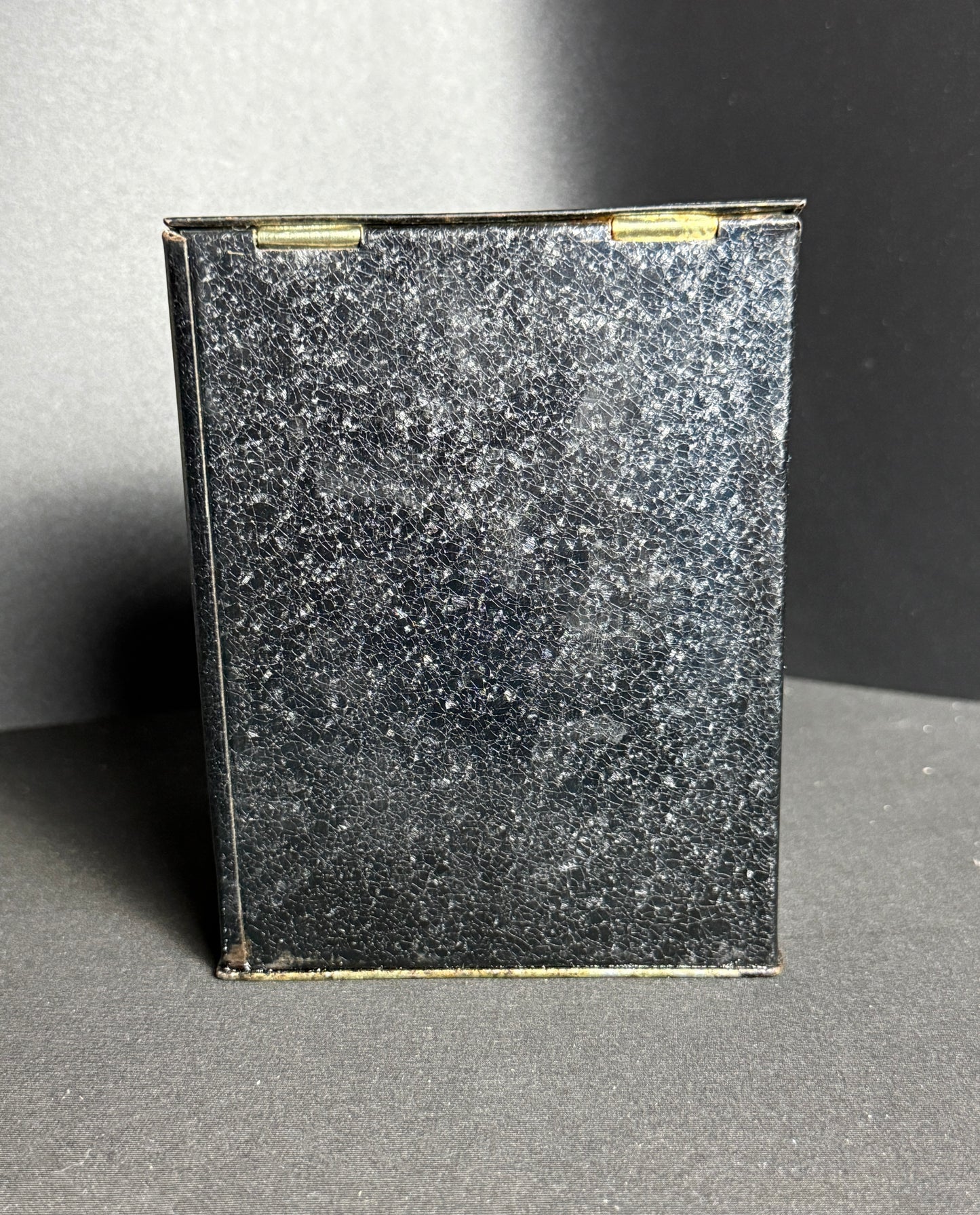 Vintage 1995 Collectible Coca-Cola Fountain Service Tin Box